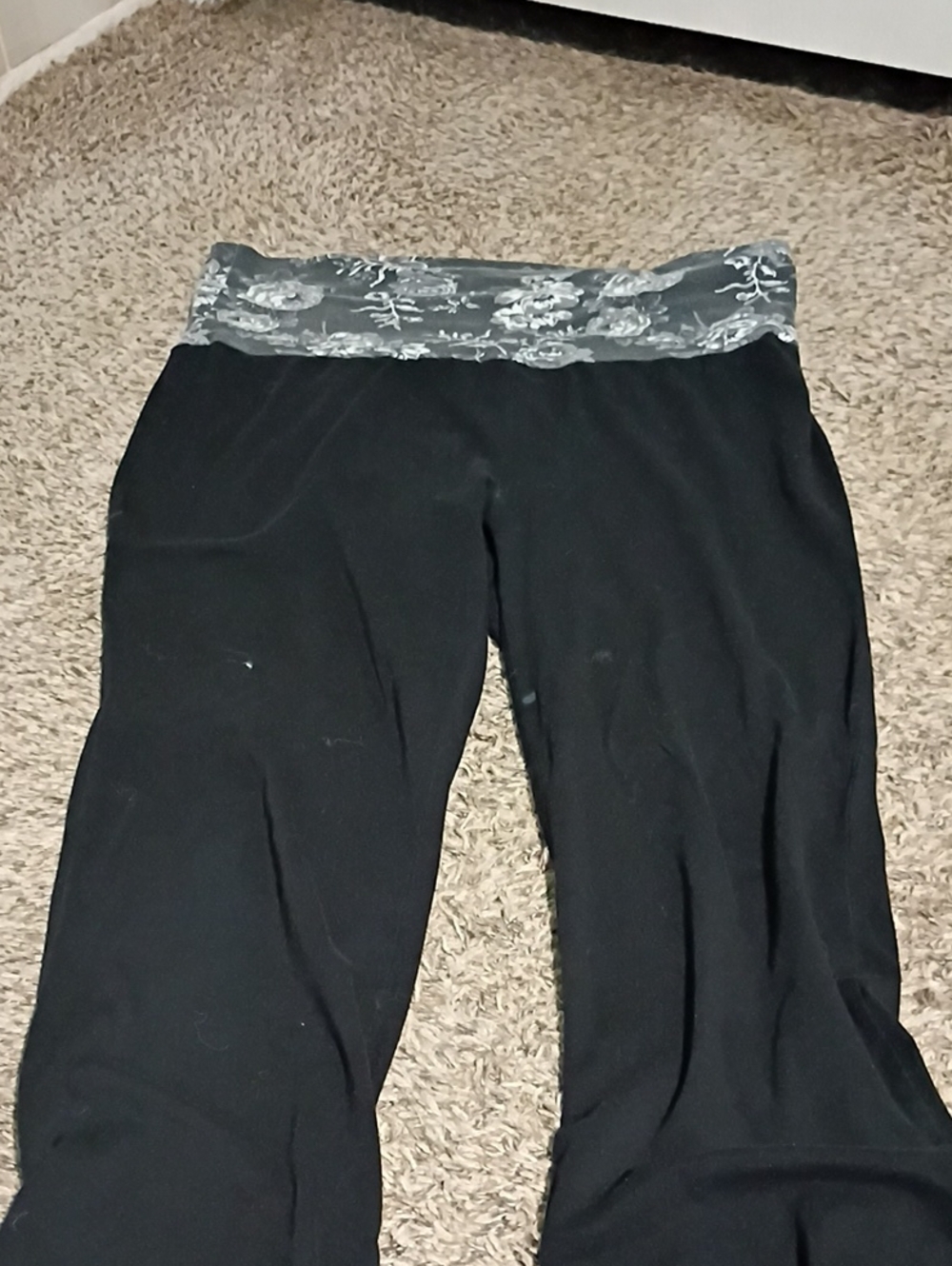 Black Yoga Pants with Gray Patterned Waistband